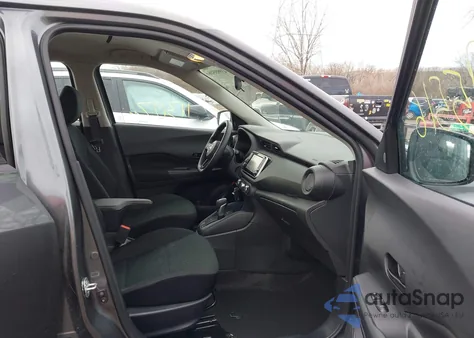 2025 Nissan Kicks Play S из США, поврежденный, VIN 3N1CP5BV8SL477380